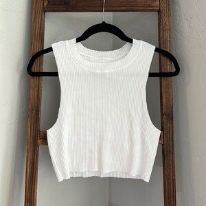 Aerie White ribbed cropped tank top